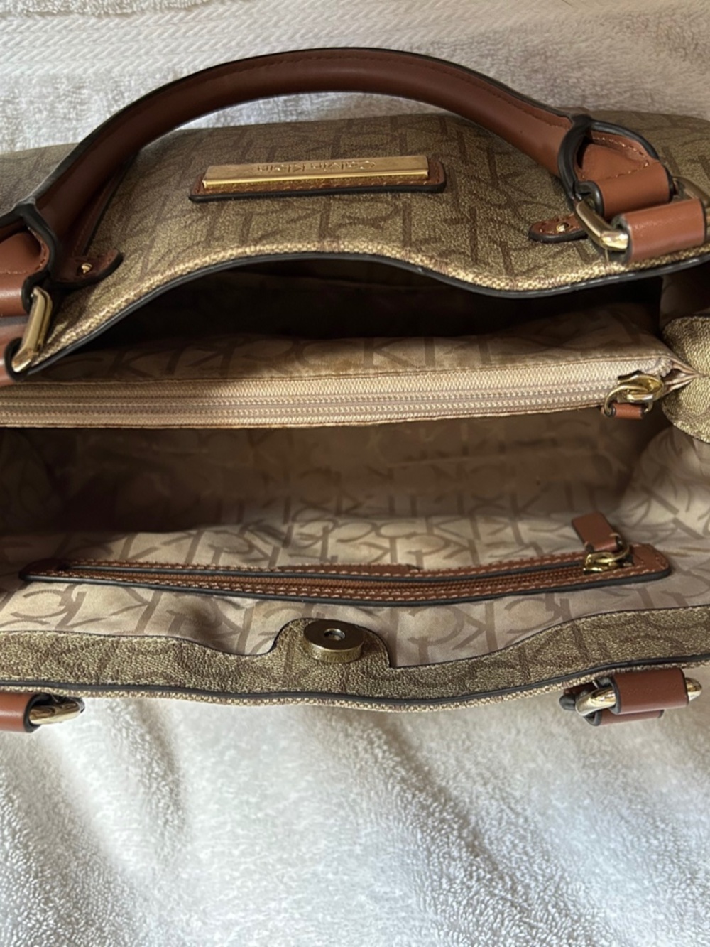 Coach Tote - Picture 6 of 7